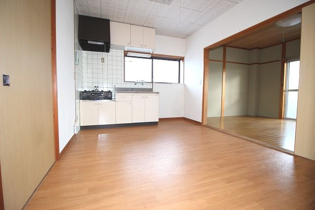 Mハイツの内装|明るい室内です