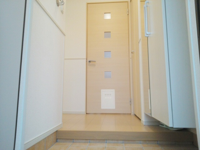 プラシード池田下町の玄関