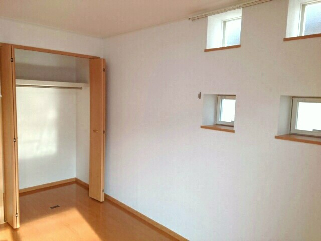 シャロルエヌの収納