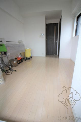 アドバンス新大阪Ⅵビオラの内装
