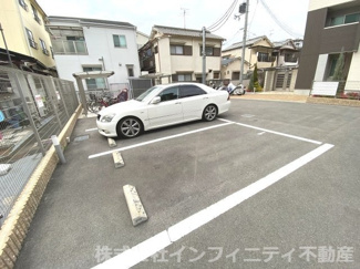 【駐車場】 | 駐車場完備です