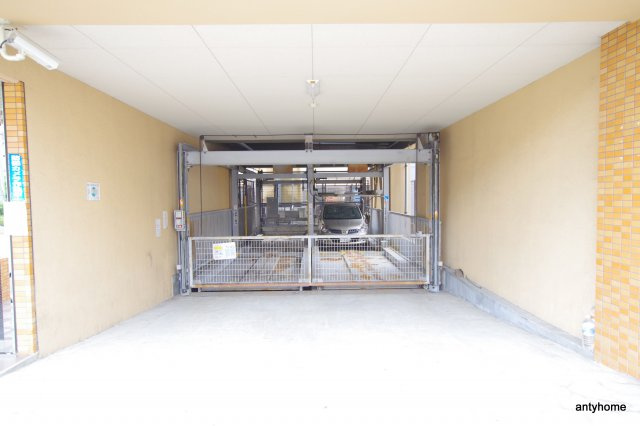 セレッソコート梅田東　仲介手数料無料の駐車場