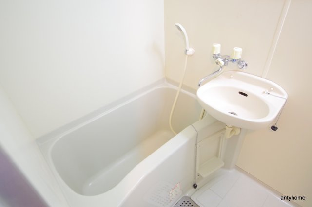 セレッソコート梅田東　仲介手数料無料の浴室