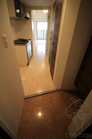 Luxe十三の玄関