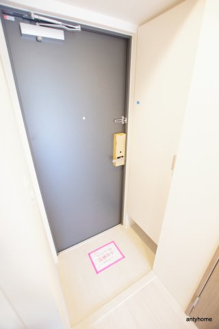 エスリード弁天町ポートヴィラ　仲介手数料無料の玄関