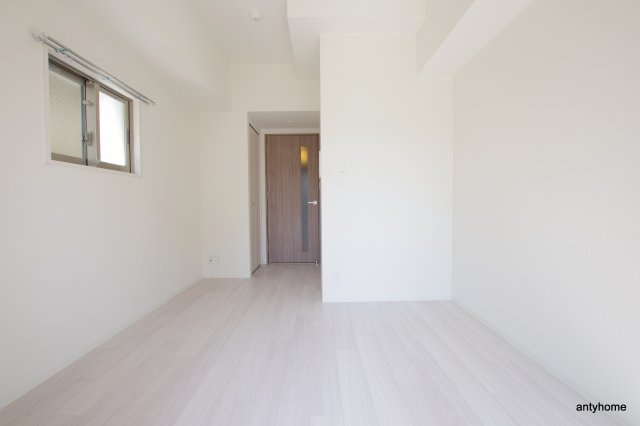 エスリード弁天町ポートヴィラ　仲介手数料無料の居間・リビング