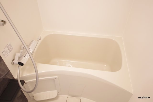 エスリード弁天町ポートヴィラ　仲介手数料無料の浴室