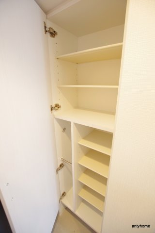 エスリード弁天町ポートヴィラ　仲介手数料無料の収納