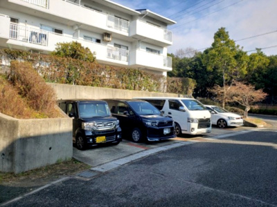 【駐車場】 | コンフォール学園緑ヶ丘第2 | 敷地内1台付☆神戸市垂水区　コンフォール学園緑ヶ丘第2☆