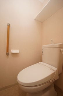【トイレ】 | ヴィヴァーチェ曙 | 清潔感のあるトイレです