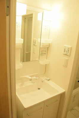 【洗面所】 | クレイノ池田石橋 | 独立洗面台