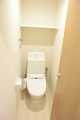 【トイレ】 | クレイノ池田石橋 | 温水洗浄便座