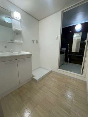 【洗面所】 | グレイスフル西川