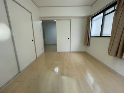 【洋室】 | グレイスフル西川