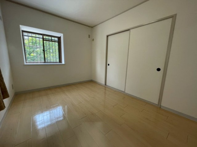 【洋室】 | グレイスフル西川