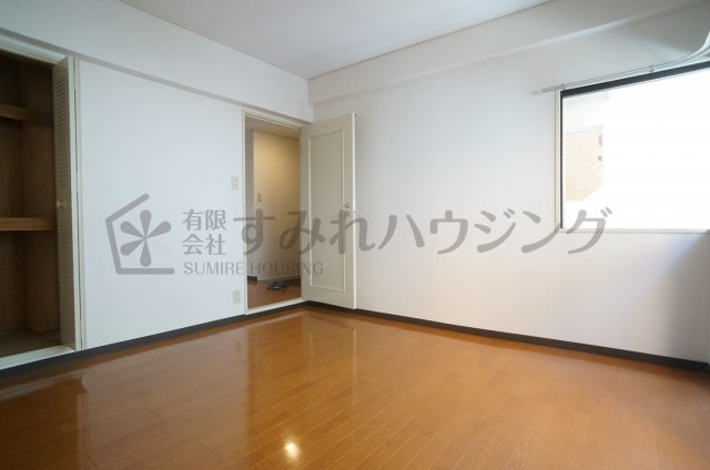 ライオンズマンション宝塚売布の寝室