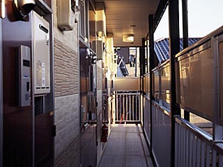 【エントランス】 | レオパレス東園田
