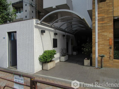 【エントランス】 | アルス鶯谷