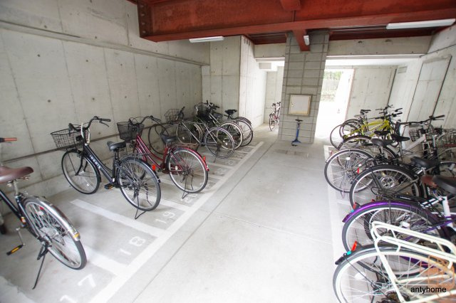 FIVE TWO　仲介手数料無料の駐車場