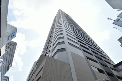 【外観】 | 【千里中央×タワーマンション】ザ・千里タワー | 82.68平米の３LDKのお部屋、現在お住まい中ですが、ご内覧はいつでも可能です。