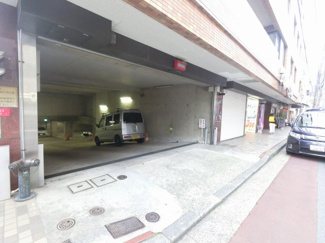【駐車場】 | 駐車場入口