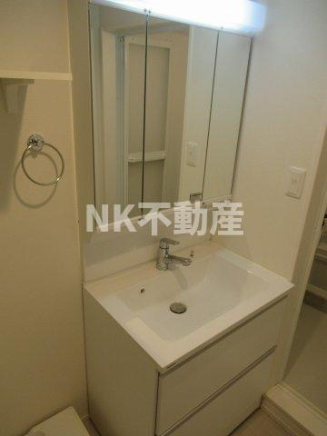【洗面所】 | ハーモニーテラス下小阪（河内小阪賃貸） | 広い洗面スペース