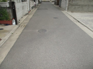 【前面道路含む現地写真】