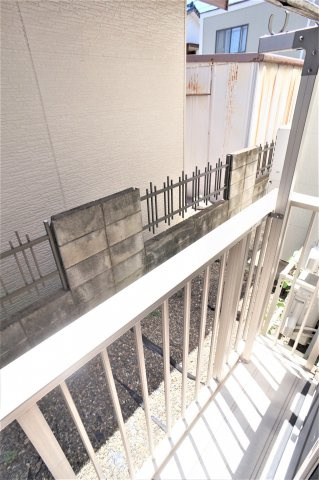 プチキャロットのバルコニー|日当たりの良いバルコニーですよ（２階のお部屋の写真です）