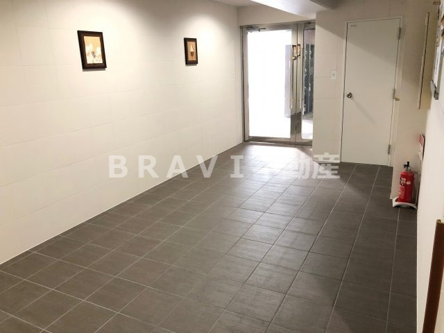 フォレステージ緑橋　BRAVI不動産のロビー|【フォレステージ緑橋】毎日通るロビーはこのようになっています