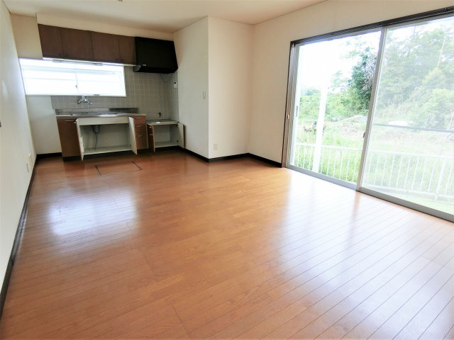 弓渡戸建ての居間・リビング