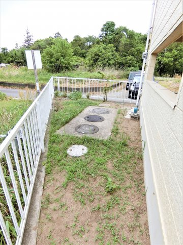 弓渡戸建ての庭