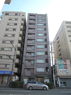 【外観】 | ブルーライン「阪東橋」駅徒歩9分！人気の横浜橋商店街が至近にあり。
10階南西向きにつき陽当たり・風通し良好です。