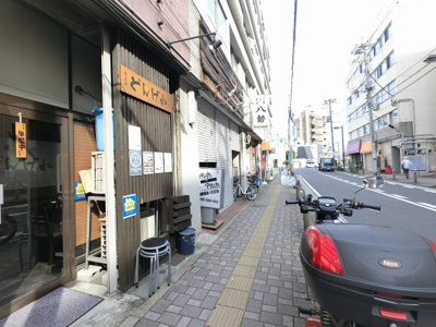【周辺】 | 東神奈川B共同ビル | 前面道路