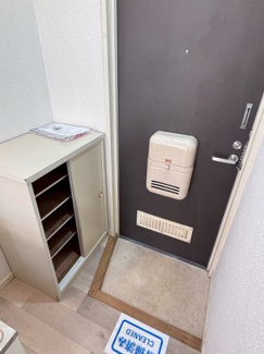 【玄関】 | メゾンYOKOHAMA | メゾンヨコハマ　玄関