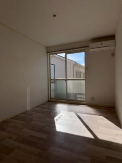 【居間・リビング】 | メゾンYOKOHAMA | メゾンヨコハマ　洋室