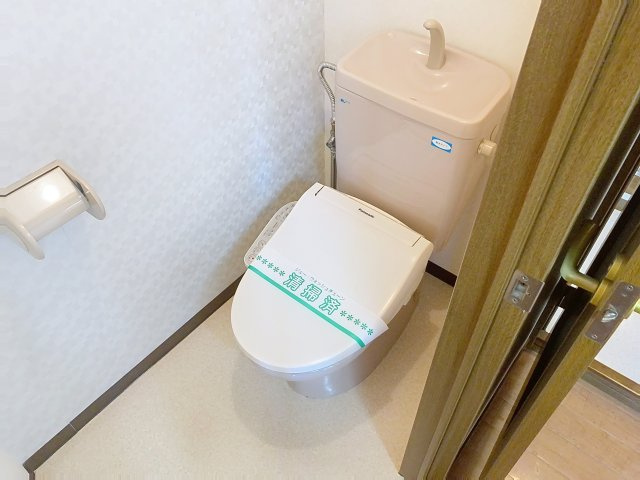 プロシードGTFのトイレ|コンパクトで使いやすいトイレです