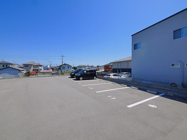 エスポワール（中山町）の駐車場