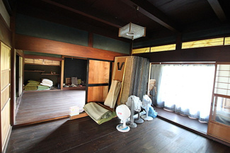 【居間・リビング】 | 米原市野一色　中古戸建