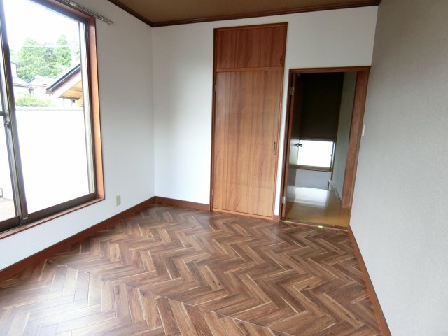 土気町1553邸の洋室