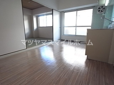 【居間・リビング】 | ローズマンション