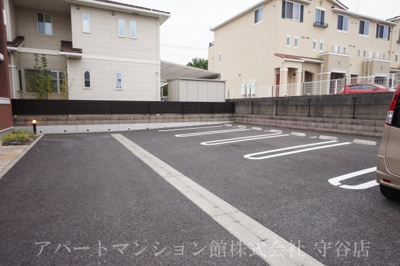 【駐車場】 | ファースト　ヴィレッジ２６９Ｂ