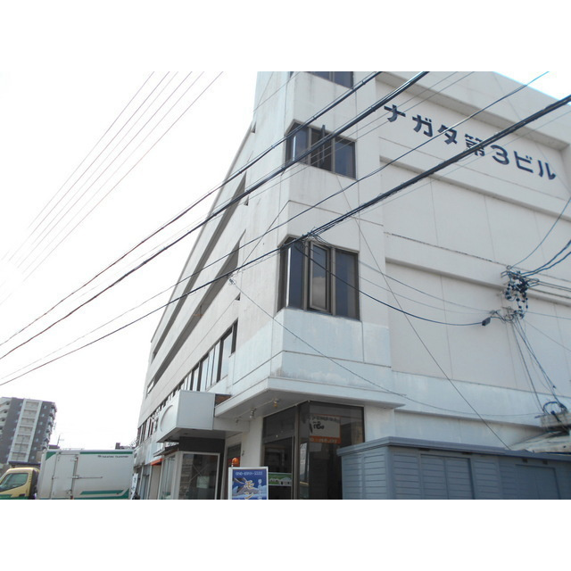 岐阜市西荘３丁目の店舗一部の外観