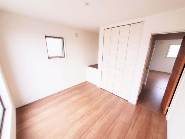 リーブルファイン中大流の洋室