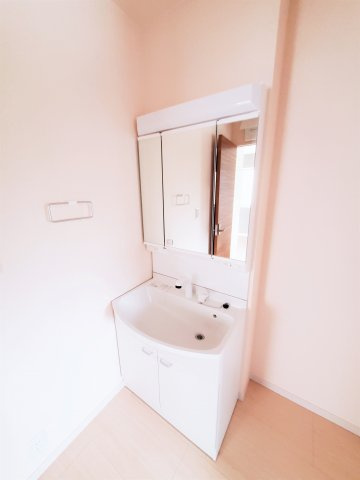 リーブルファイン中大流の独立洗面台