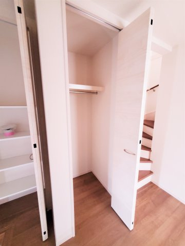 リーブルファイン中大流の収納|別物件同種写真です。現況優先といたします。