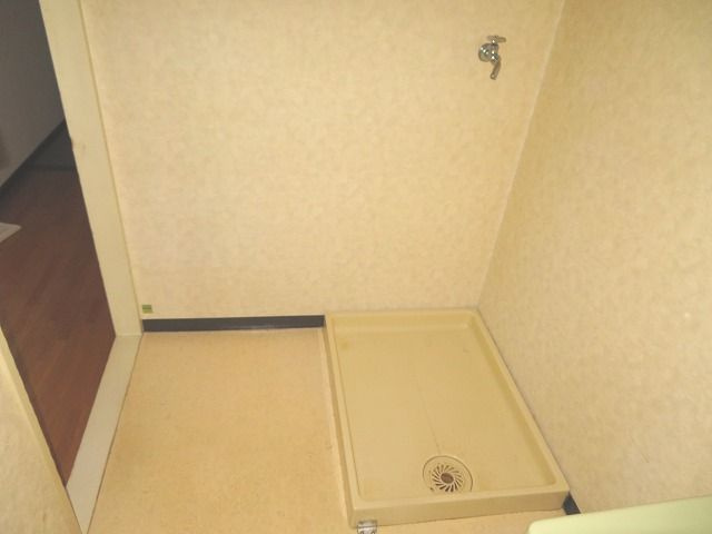 ハイム24の設備|スペースが確保できる洗面所です