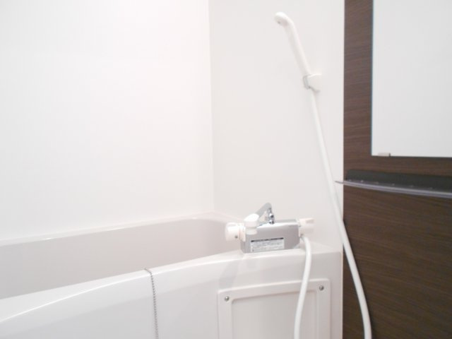 リブリ・ル・シェノンの浴室