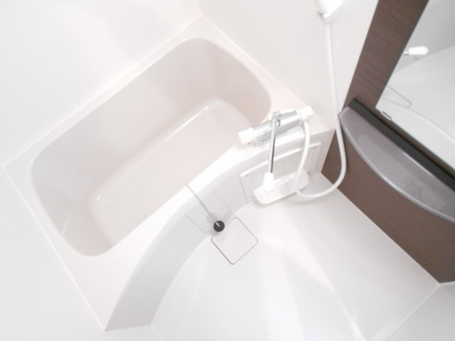 リブリ・ル・シェノンの浴室