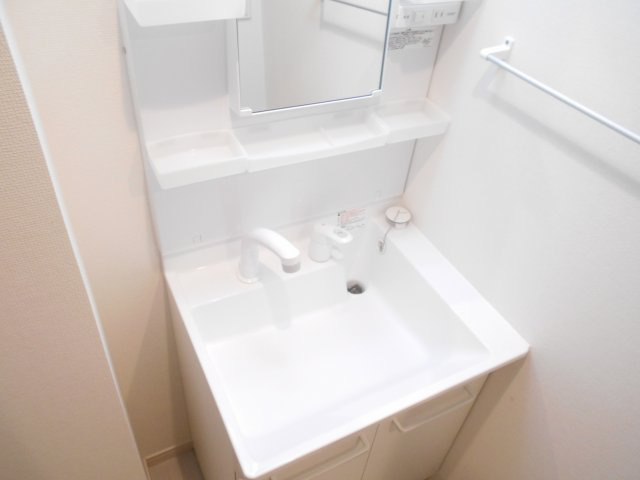 リブリ・ル・シェノンの独立洗面台