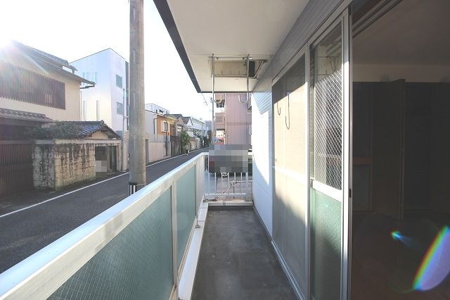 アルカサール・アンのバルコニー|暖かな日差しのふりそそぐバルコニー